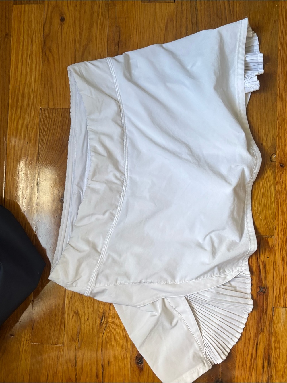 lululemon athletica White play off the pleats skort